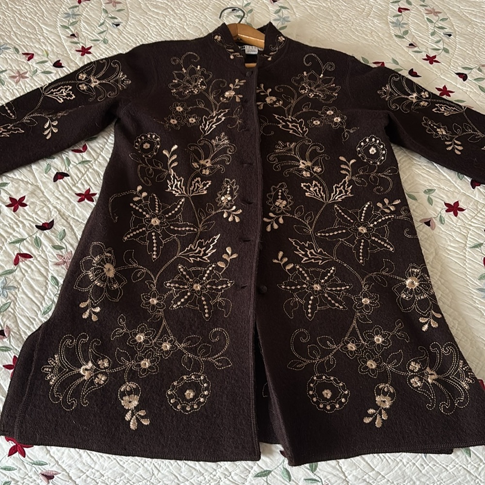 Embroidered wool sweater jacket